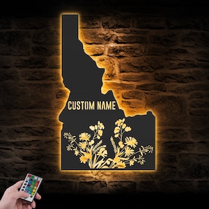 Arte de pared de metal con flores silvestres personalizadas del estado de Idaho, luz LED, letrero con nombre y mapa de flores silvestres personalizado, decoración del hogar, decoración floral, Navidad