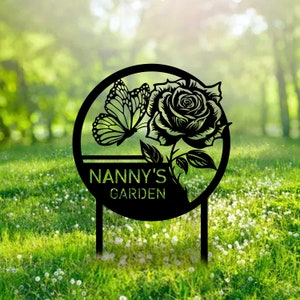 Custom Garden Name Metal Sign Personalized Rose Flower Sign With Stake Porch Decor Garden Decoration Mother's Day Mom Grandma Gardener Gift