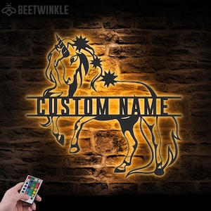 Custom Eenhoorn Metal Wall Art LED-verlichting Gepersonaliseerde Eenhoorn Minnaar Naambord Home Decor Kid Girl Nursery Decoration Kerst Verjaardagscadeau