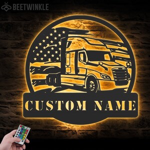 Benutzerdefinierte US Cascadia LKW-Fahrer Metallwandkunst LED-Licht Personalisierte Trucker-Namensschild Wohnkultur 18 Wheeler Dekoration Geburtstag Weihnachtsgeschenke