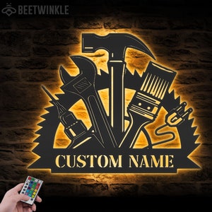 Reparación de herramientas personalizadas, arte de pared de metal, luz LED, letrero con nombre de tienda de herramientas personalizadas, decoración del hogar, herramientas de mecánico, decoración, cumpleaños de reparador, Navidad