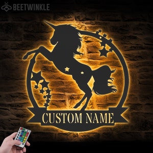 Custom Eenhoorn Metal Wall Art LED-verlichting Gepersonaliseerde Eenhoorn Minnaar Naambord Home Decor Kid Girl Nursery Decoration Kerst Verjaardagscadeau