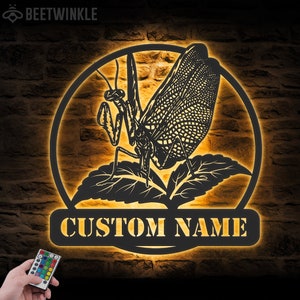 Custom Praying Mantis Metal Wall Art LED Light Personalized Mantises Lover Name Sign Home Decor Wildlife Tropical Forrest Decoration Xmas