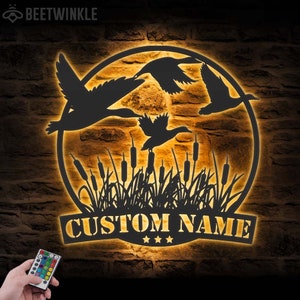 Custom Flying Mallard Duck Hunting Metal Wall Art LED Light Personalized Hunter Name Sign Home Decor Duck Cabin Decoration Housewarming Xmas