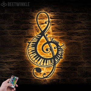Custom Musical Note Piano Player Metal Wall Art LED Light Personalized Pianist Name Sign Home Decor Music Room Kids Nursery Decoration Xmas