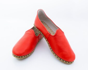 Zapatos de mujer cuero color rojo hecho a mano slip on, zapato plano hecho a mano, zapatos turcos mujeres, mocasines mujeres, regalo para ella