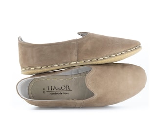 Slip-on fait main en cuir de couleur beige pour homme, chaussure plate faite main, chaussures Sanah, mocassins, cadeau pour lui