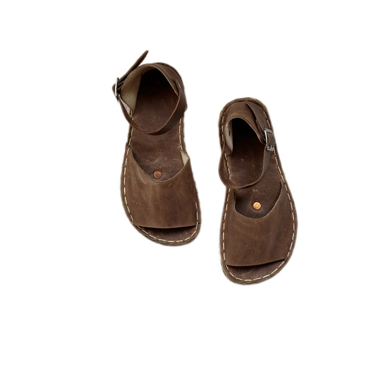Sandales de mise à la terre avec rivet en cuivre, sandales aux pieds nus pour femme, chaussures minimalistes, semelle en cuir image 7
