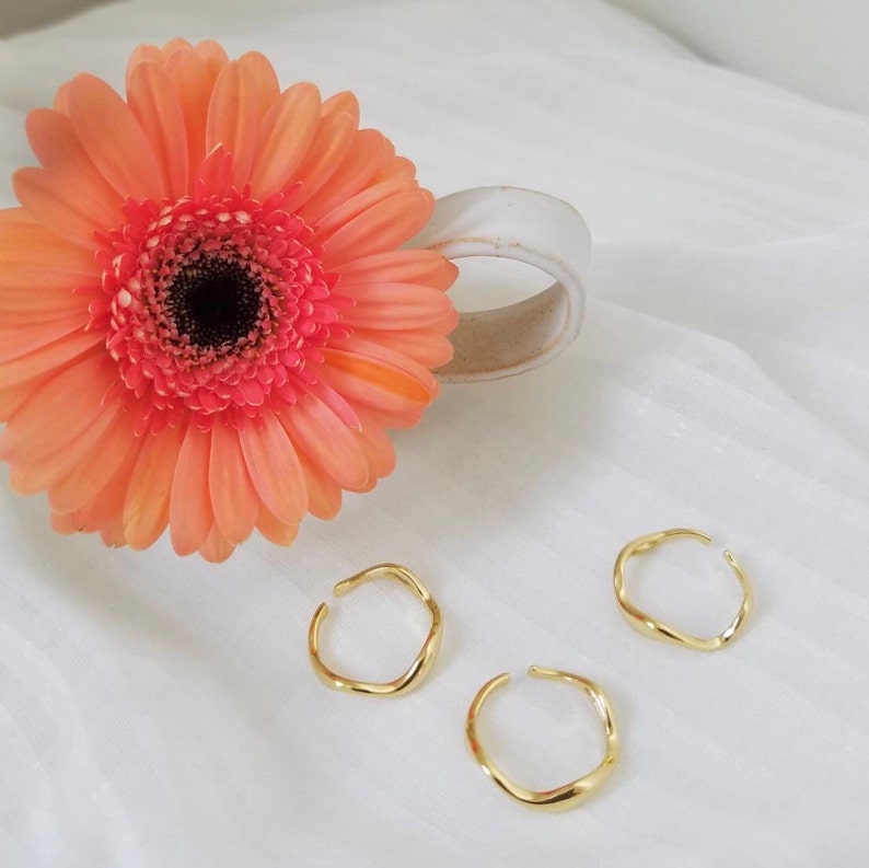 Trending Jewellery \u2022 Gift for her Minimalist Wave Design Adjustable Ring 925 Silver Gold Plated