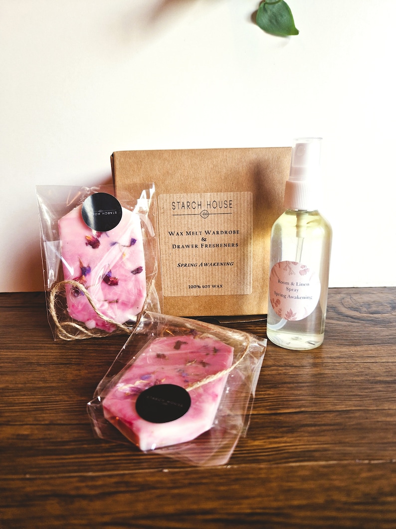 Scented soy wax wardrobe freshener/Room & Linen spray/Ideal gift set/hand made/set of 3 sachets Spring Awakening set