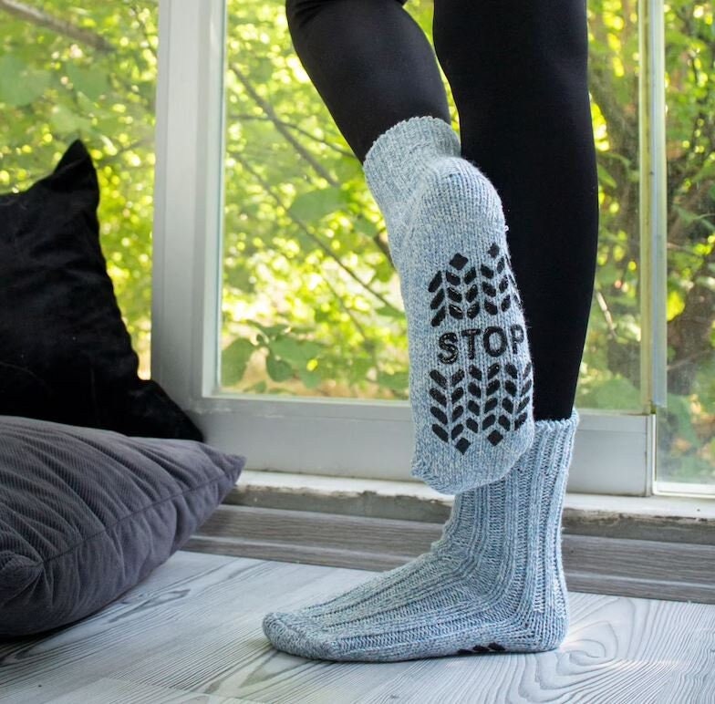 Non Skid Hospital Socks Non Slip Tread Yoga Patient Fitness Travel