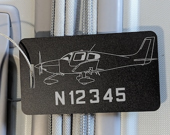 Etiqueta de equipaje personalizada de aluminio con vista lateral del Cirrus SR-22: Regalo para pilotos