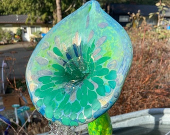 Outdoor fountain glass garden art glass flower water spitter