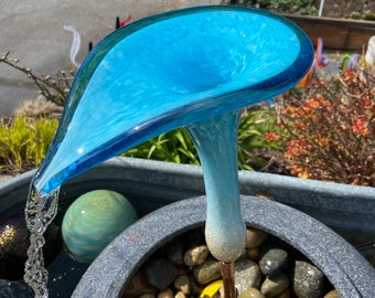 Outdoor water fountain spitter glass yard art