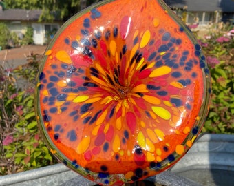 Outdoor fountain glass garden art glass flower water spitter