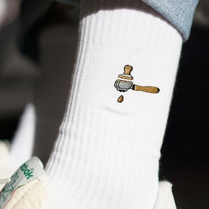 Portafilter & Tamper Embroidered organic cotton socks image 1