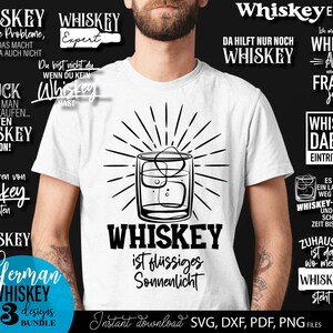 Whiskey SVG Bundle mit 13 humorvollen Spruch Designs rund um Whiskey Genuss und Lifestyle. Moderne Typografie kombiniert mit Gläsern, Flaschen und dekorativen Elementen verleiht jedem Motiv einen stilvollen und witzigen Charakter. Schwarz weiß Design sorgt für vielseitige Einsatzmöglichkeiten auf T Shirts, Hoodies, Bar Dekorationen und Geschenken. Perfekt für Whiskey Fans, Männergeschenke und kreative DIY Projekte mit Plotter oder Druck.