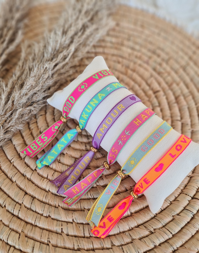 Textarmband, größenverstellbar, Stoffarmband, Bohostyle, Ibizastyle, Neonbänder, Freundschaftsbänder Bild 1