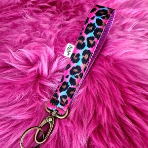 Key ring, lanyard, keychain, leopard print, gift idea, accessory