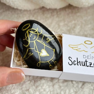 Piedra de ángel de la guarda, piedra pintada, idea de regalo, recuerdo, decoración, ángel de la guarda, amuleto de la suerte, arte en piedra