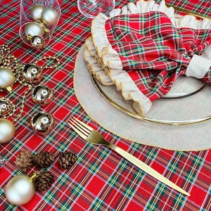 Christmas table cloth/Scottish tablecloths oval round rectangle square/Tartan red tablecloths and napkins/Tartan tablecloth red