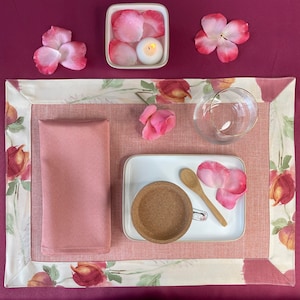 Waterproof floral placemats sets/Placemats handmade in Italy/Pink waterproof placemats/Breakfast set