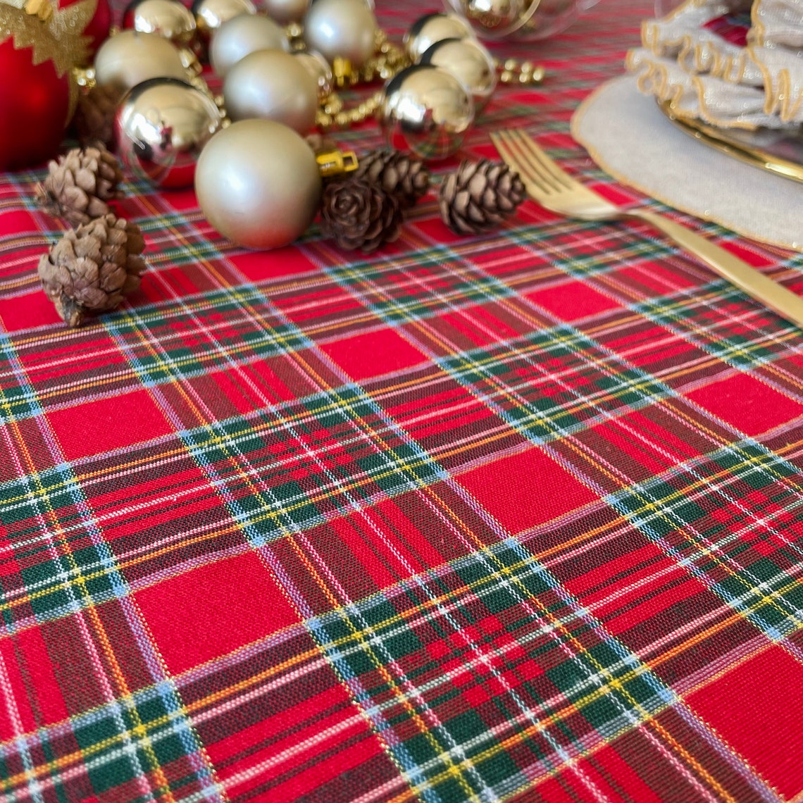 Elegant Christmas Tablecloths Oval Round Rectangle Square. Etsy Canada