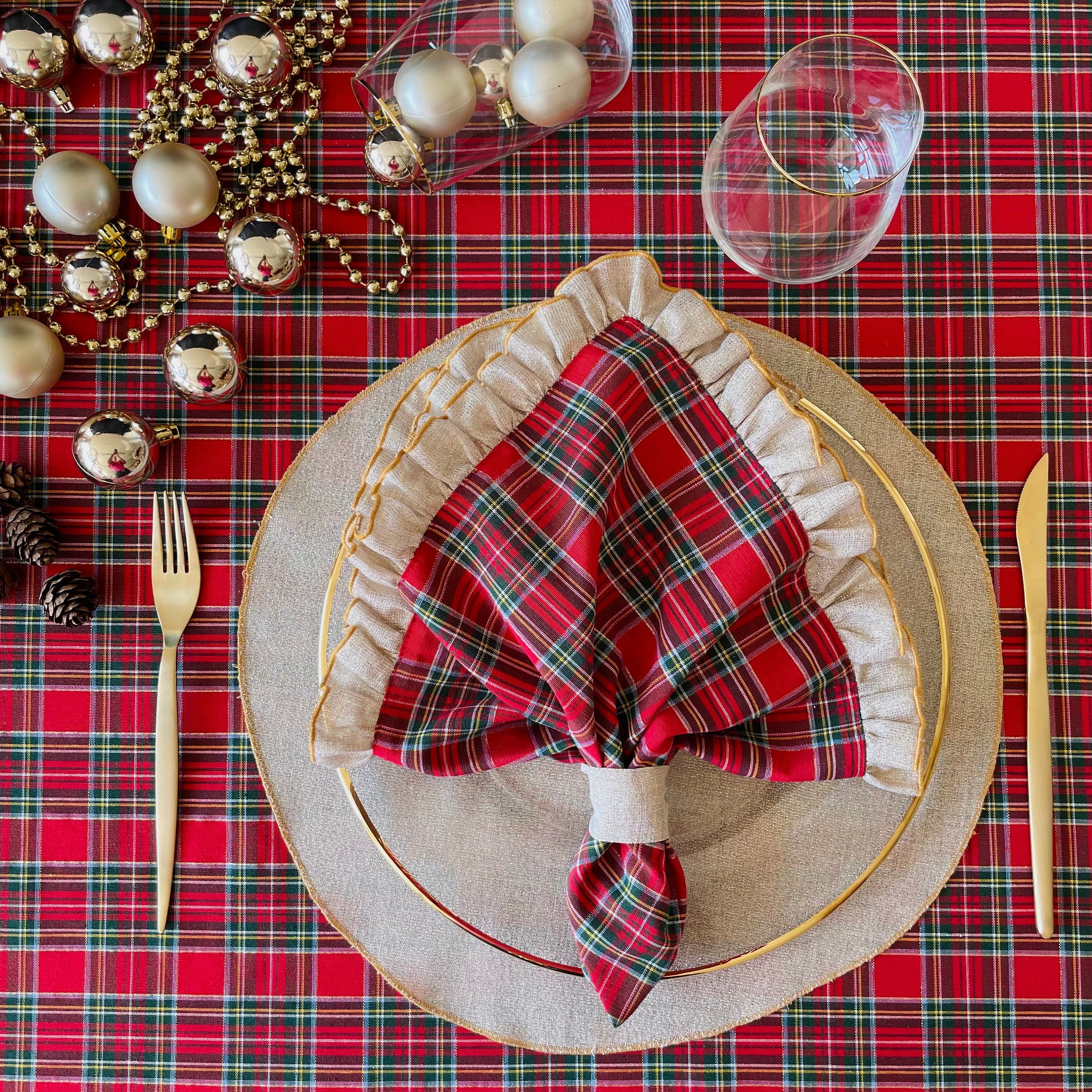 Nappe De Table Homescapes Nappe De Noël Rennes Rouge En Coton, 178 X