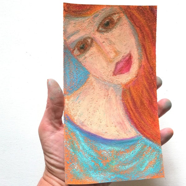 Portrait d'une jeune fille au pastel à l'huile. Portrait primitif original d'une femme au pastel sur papier de verre. Peignez les femmes. Pas de cadre.