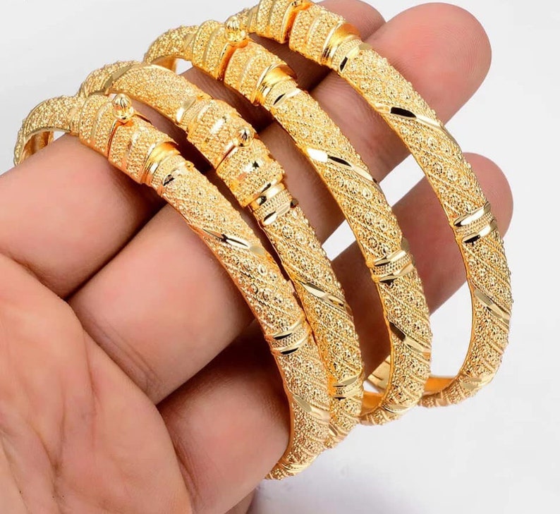 2 bangles set gold price