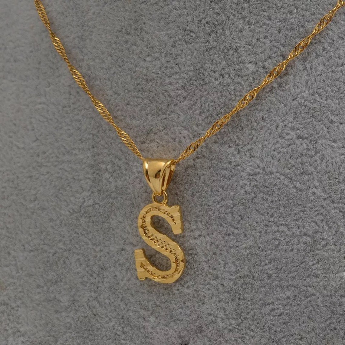 Necklace with an s on it Clearance