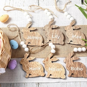 Etiquetas de regalo de conejo de madera personalizadas, conejo de Pascua, baby shower personalizable, regalo de bebé, nombre bordado personalizado