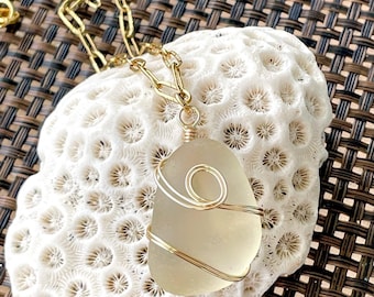 Handmade necklace with seaglass, stainless steel chain