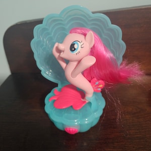 Pinkie Pie Sea Song with Shell!