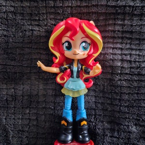 Marilo Pony Pony Equestria Girl Las Muñecas De Rainbow Dash My Little Pony  Equestria Girls Mini Movie Collection Sunset