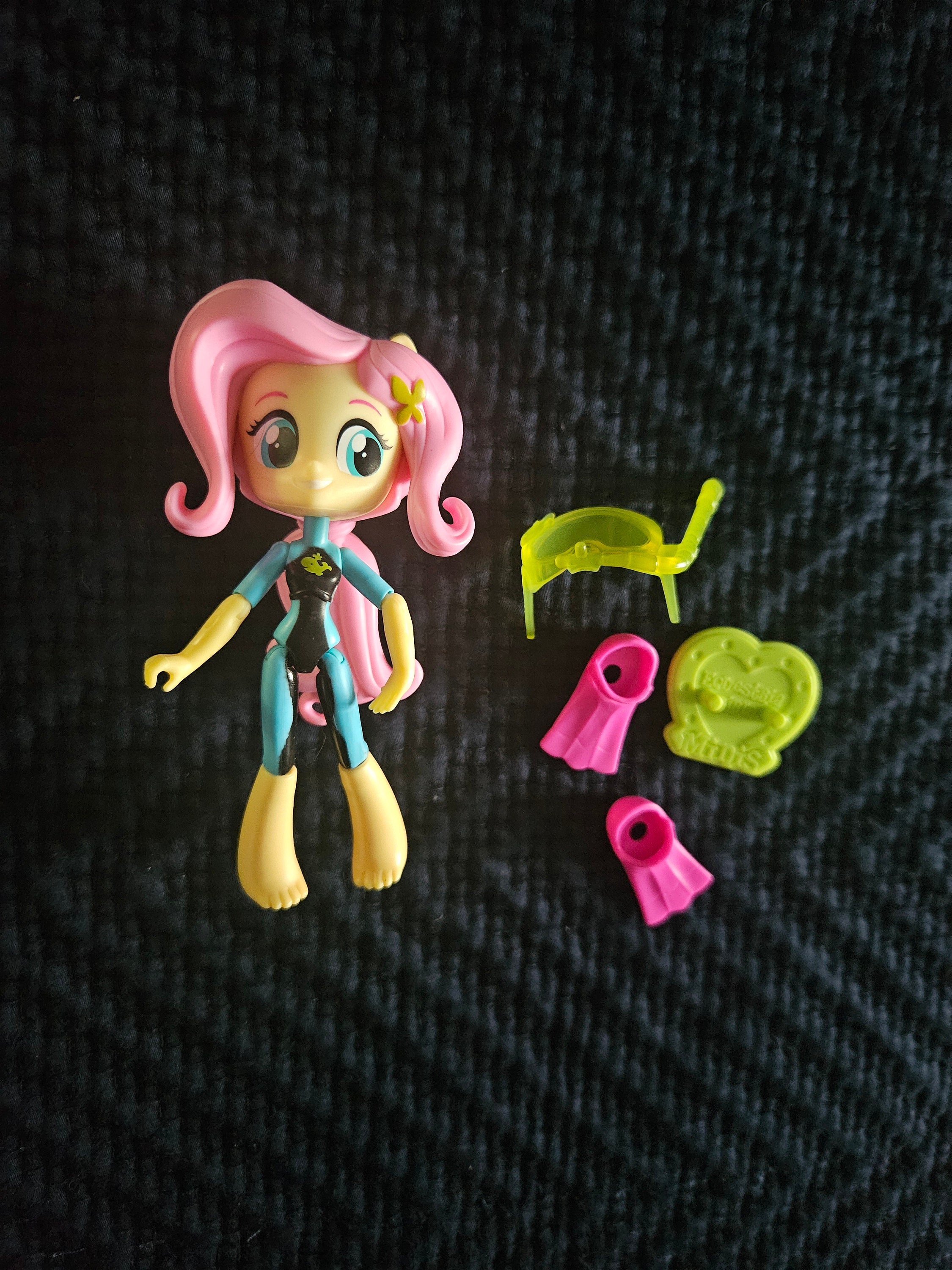 My Little Pony Equestria Girls Mini Beach Collection Fluttershy