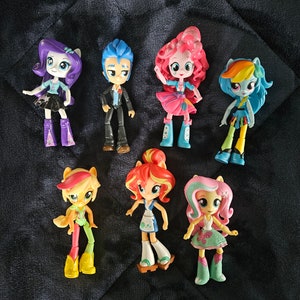 My Little Pony Equestria Girls Minis: Rarity, Flash Sentry, Pinkie Pie, Rainbow Dash, Applejack, Sunset Shimmer, Fluttershy! Choose your own