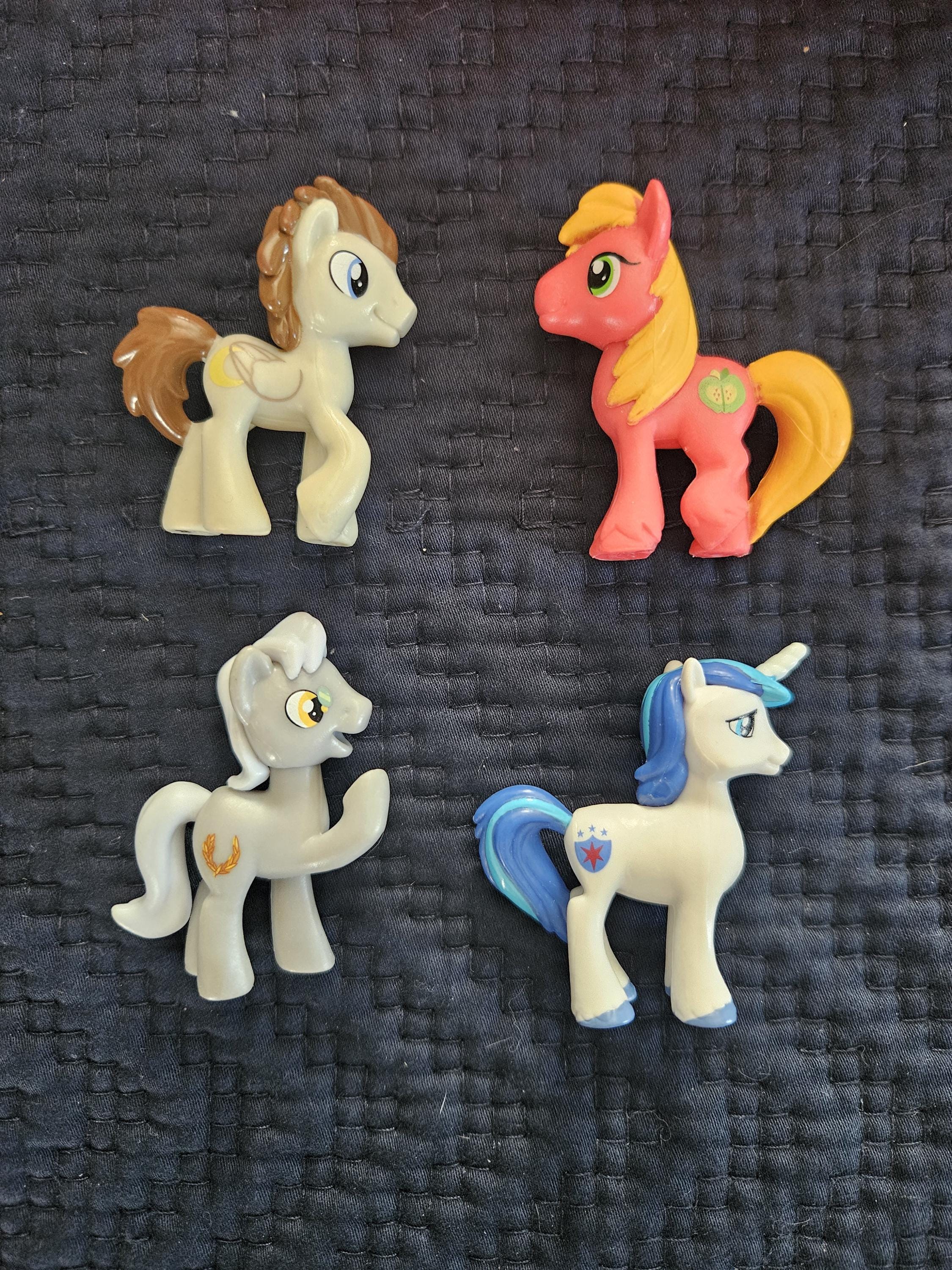 ロイヤルポニー マイリトルポニー ぬいぐるみ シャイニングアーマー My little pony shining armor - Etsy 日本