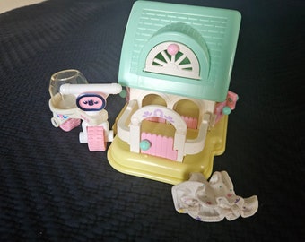 LOTTO di biciclette e vestiti vintage Fisher Price di Smooshees Country Cuddlers e Beth