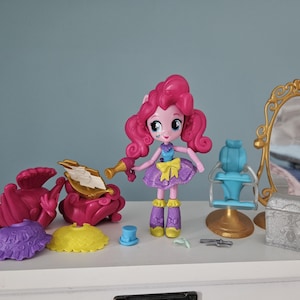 My Little Pony Equestria Girls Mini Pinkie Pie Switch A Do Salon