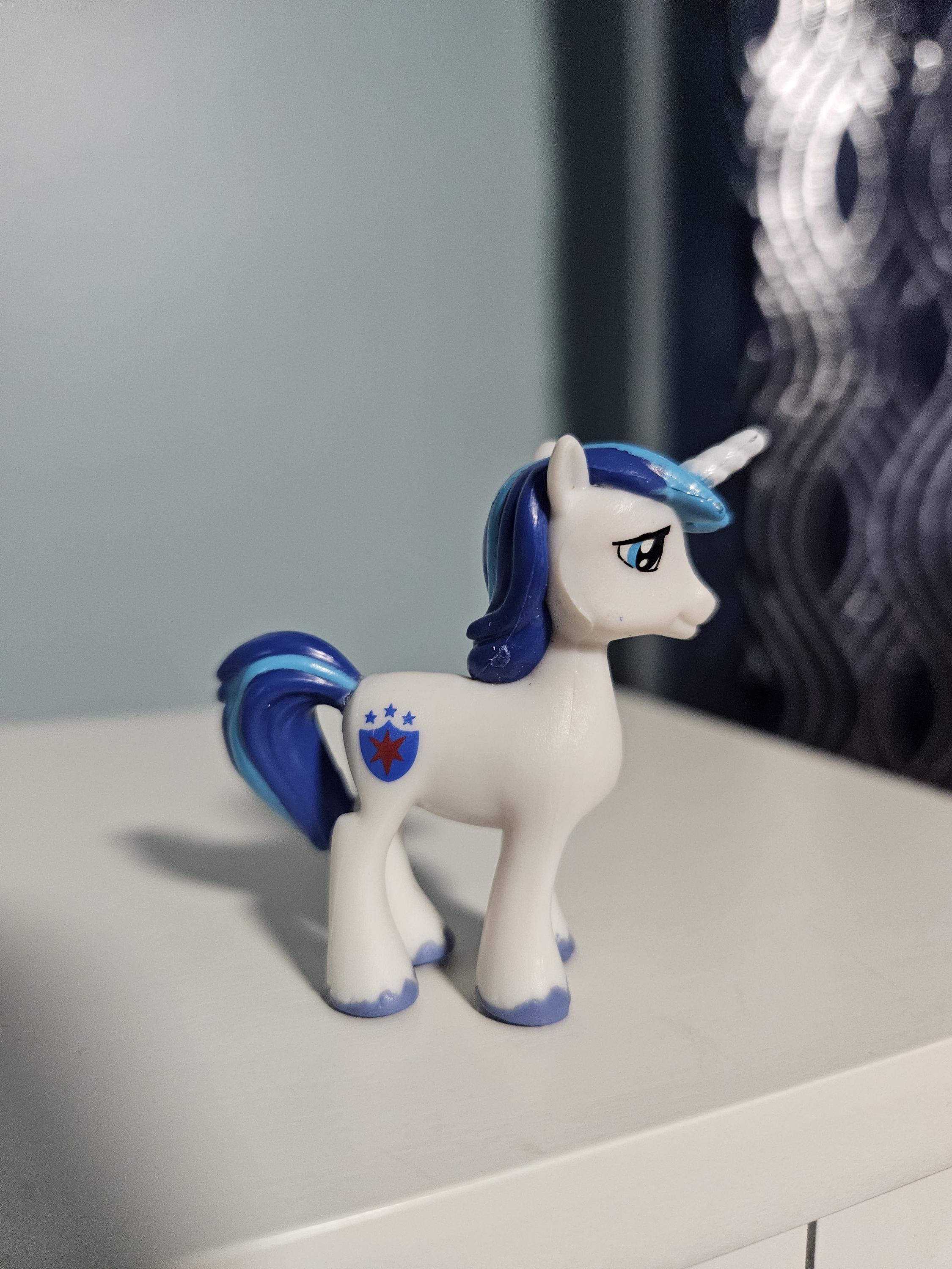 ロイヤルポニー マイリトルポニー ぬいぐるみ シャイニングアーマー