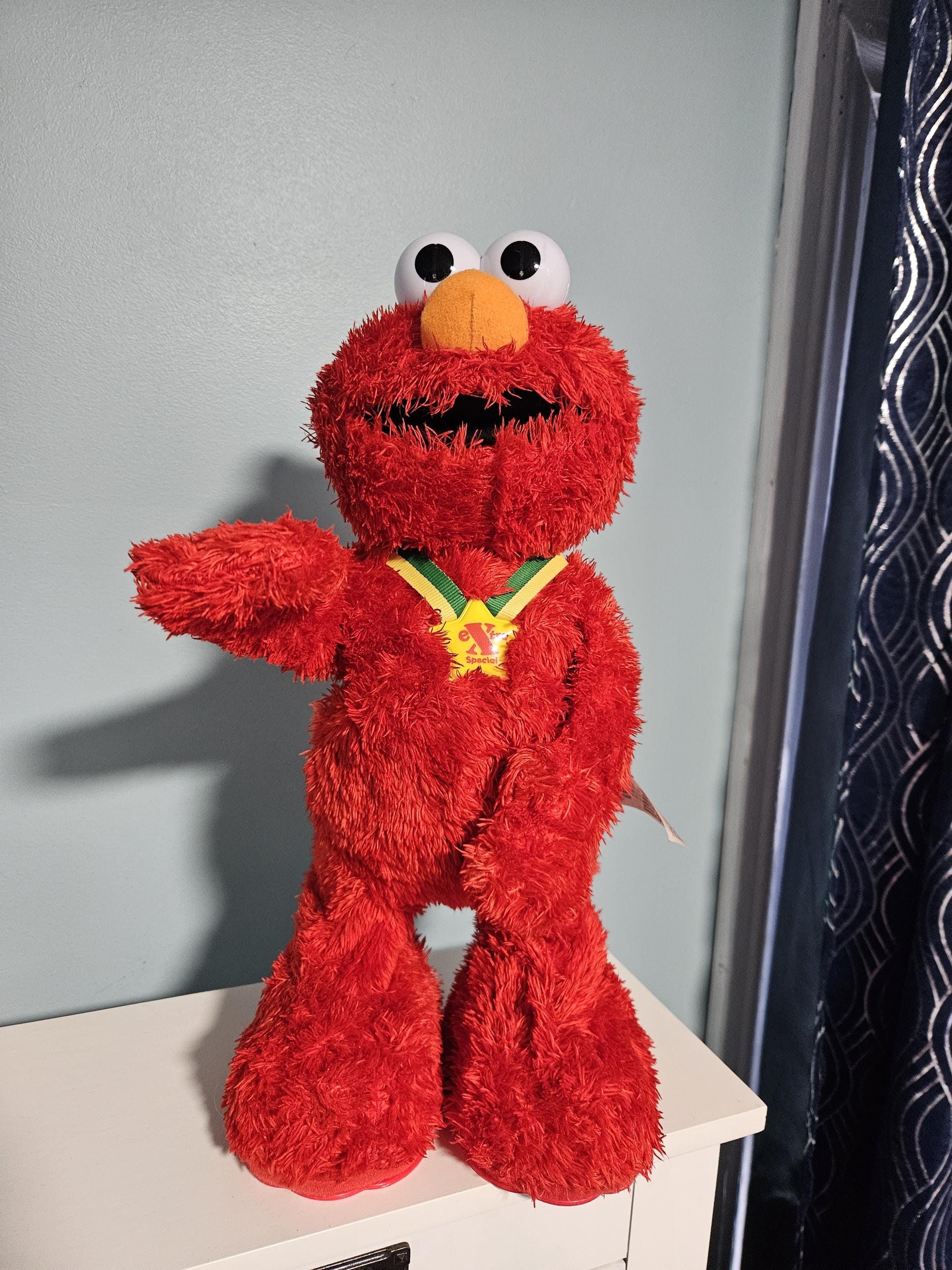 エルモ人形T.M.X. Elmo 本体（動作確認していない） il_fullxfull.7972746910_dwkq.jpg