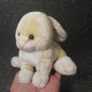 Yellow bunny stuffed vintage. Cream Rabbit Trudi. Vintage plush bunny. Yellow rabbit stuffed animal. Cute rabbit plush vintage