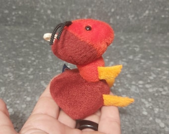 ヴィンテージの赤いアリのぬいぐるみ。ヴィンテージの赤いアリのぬいぐるみ。Trudi Sweetコレクション。エメットのヴィンテージのぬいぐるみ。小さなアリのぬいぐるみ。キーチェーンの昆虫のぬいぐるみ。