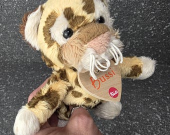 Trudi Bussiのカーリーバニー。ヴィンテージのウサギのぬいぐるみ
