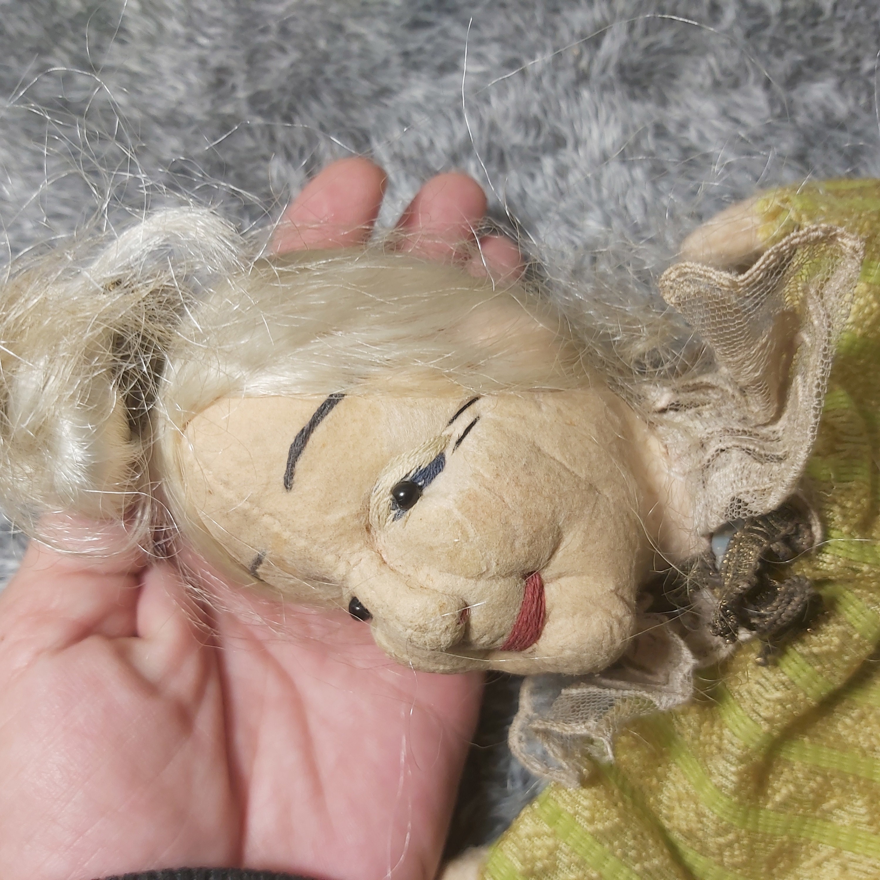 Vintage KUMQUATS Hand Puppet, Degro und Bodrik Ventriloquist Puppet Stuffed  Girl
