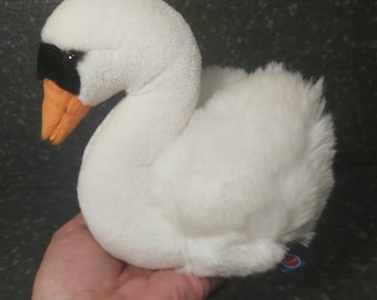 White swan plush vintage. Swan Trudi. Vintage swan stuffed animal. Trudini swan. Vintage Realistic white swan stuffed  bird