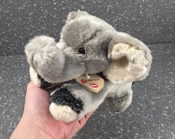 Trudi Bussiのヴィンテージウサギのベン。ぬいぐるみのウサギのベン