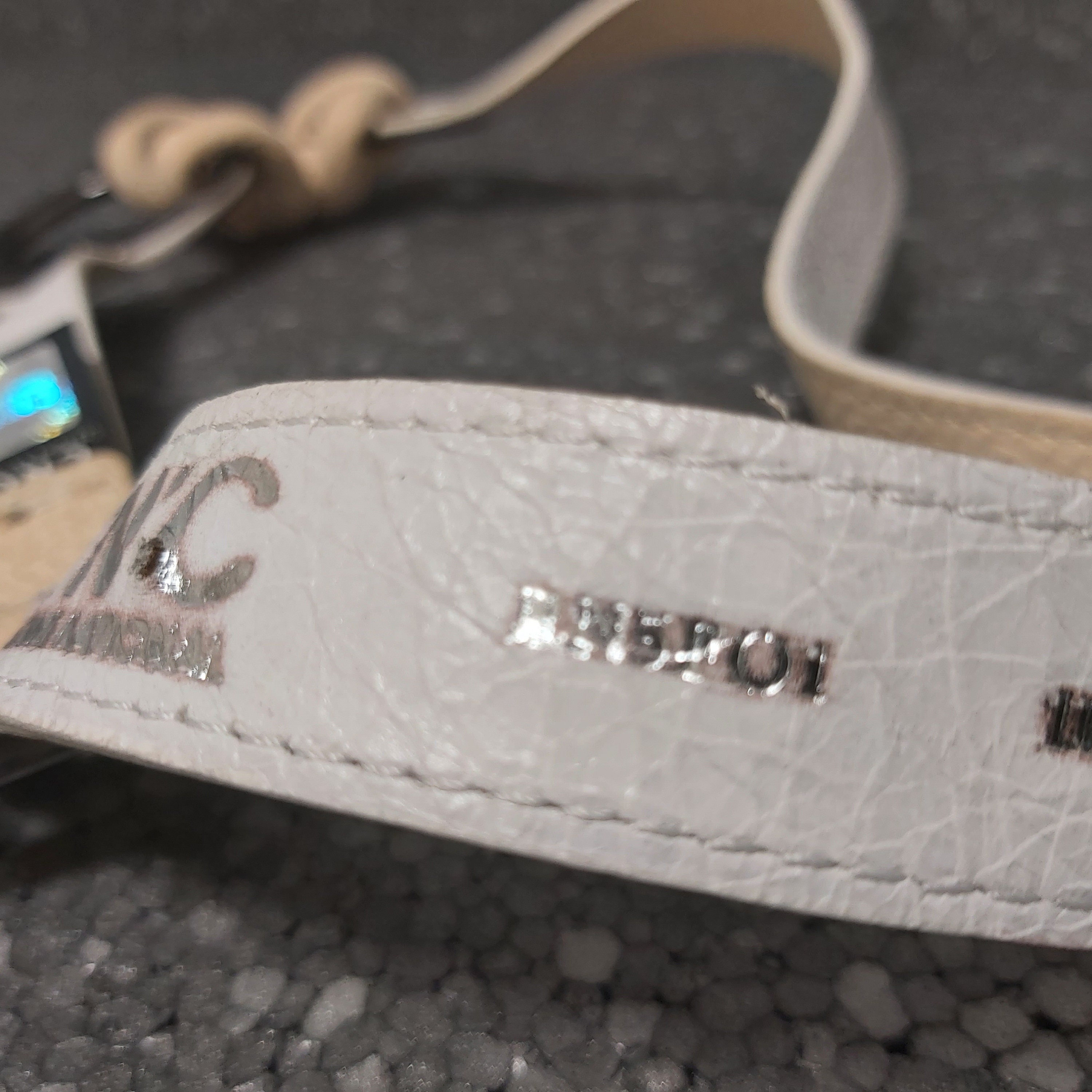 Costume National Belt Vintage. Cream Leather Belt Costume 