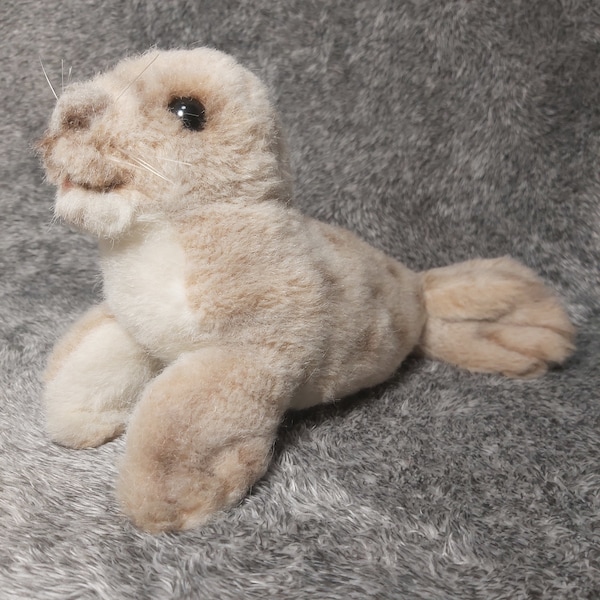 Vintage Steiff Seal Robby stuffed animal. Seal Steiff 1175/20 with button. Sitting up Seal plush vintage. Robby Seehund Steiff